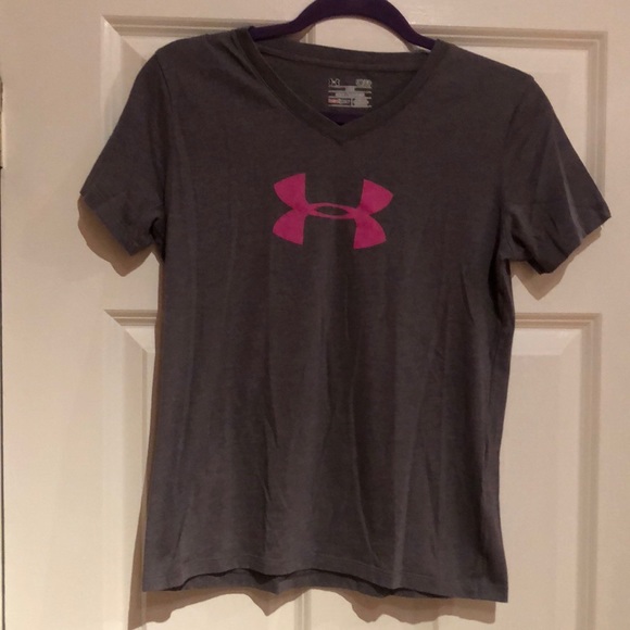 Under armor top - Picture 1 of 2